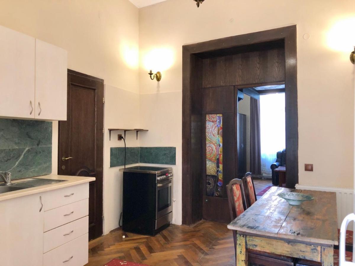 Aristocrat Vintage Apartment ブラショフ エクステリア 写真