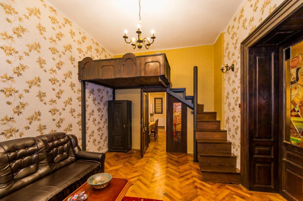 Aristocrat Vintage Apartment ブラショフ エクステリア 写真