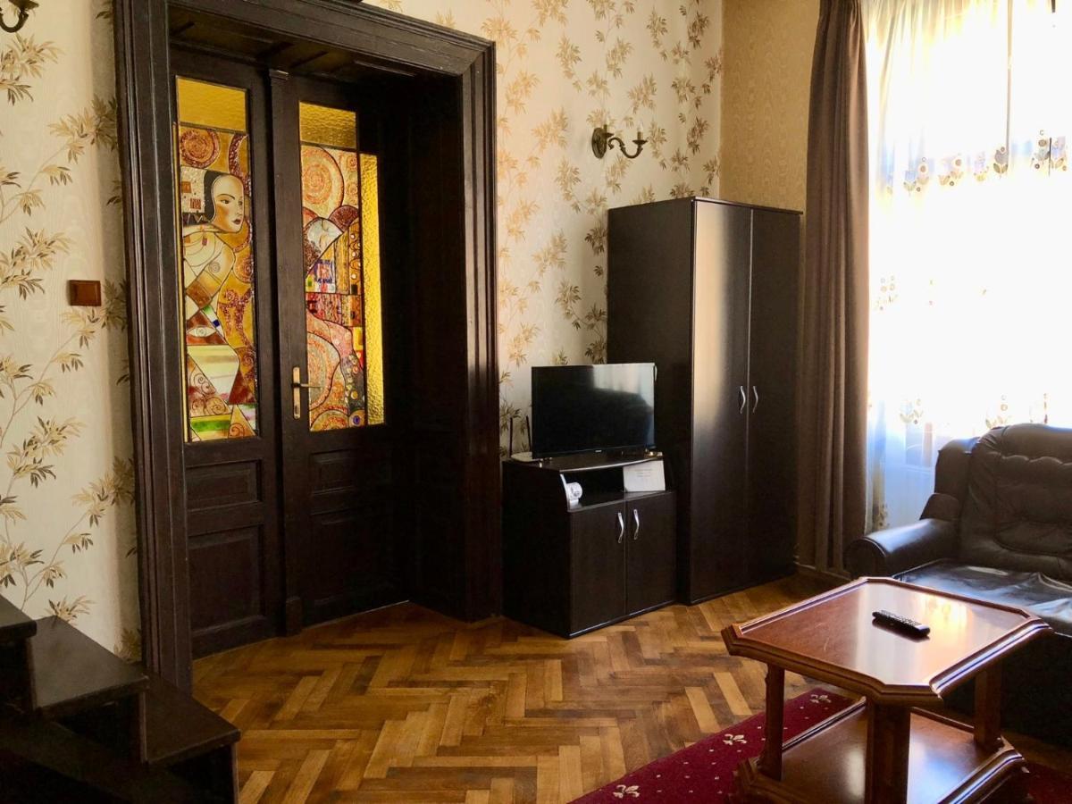 Aristocrat Vintage Apartment ブラショフ エクステリア 写真