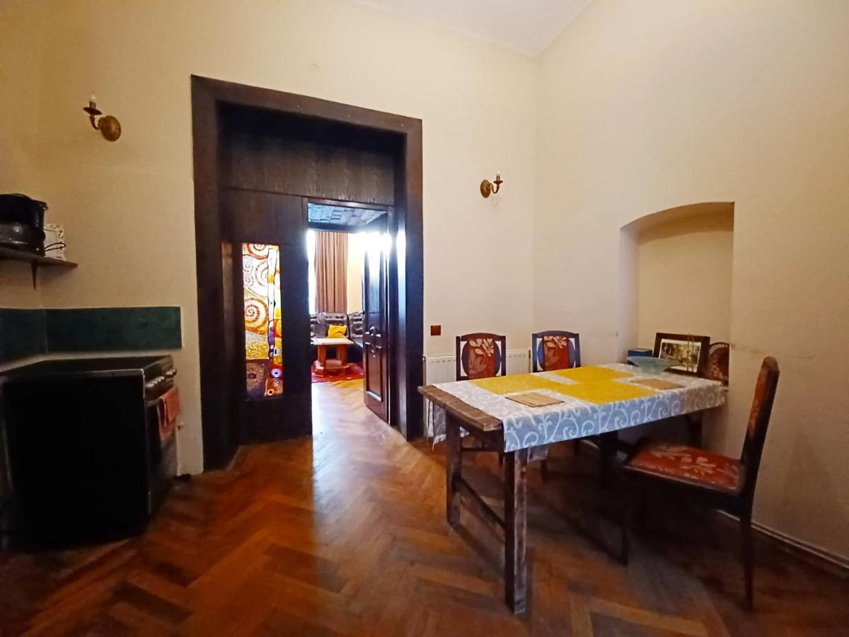 Aristocrat Vintage Apartment ブラショフ エクステリア 写真